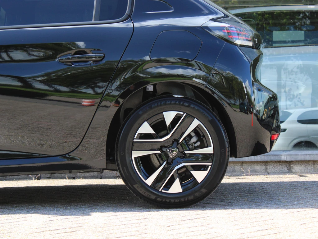 Peugeot 208 – foto 12