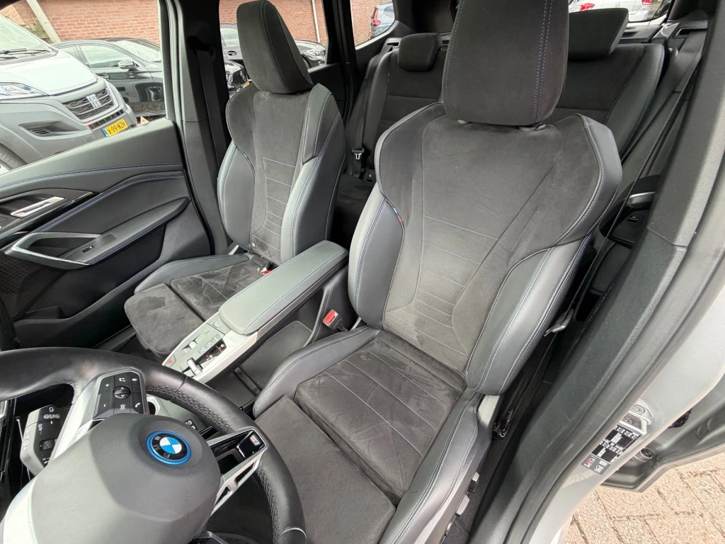 BMW iX1 – foto 59