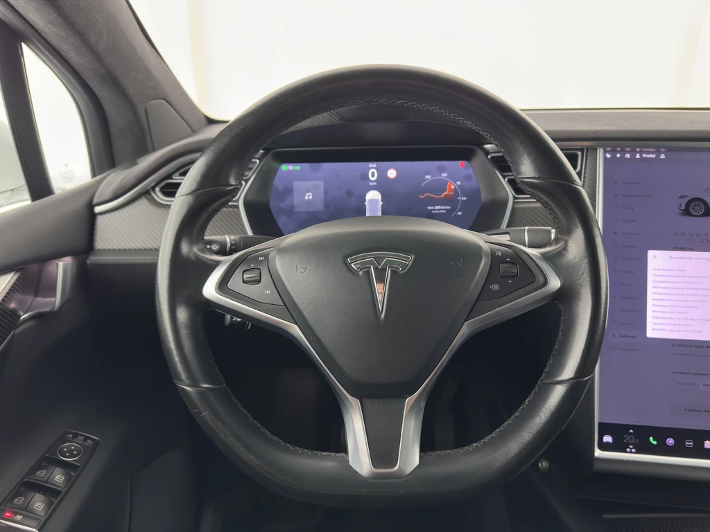 Tesla Model X – foto 23