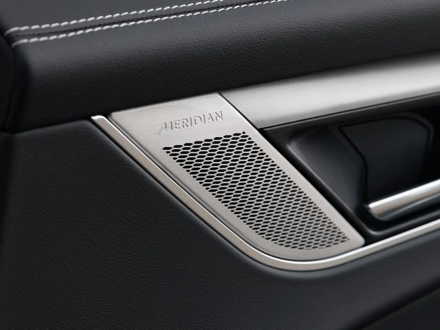 Jaguar F-PACE – foto 14