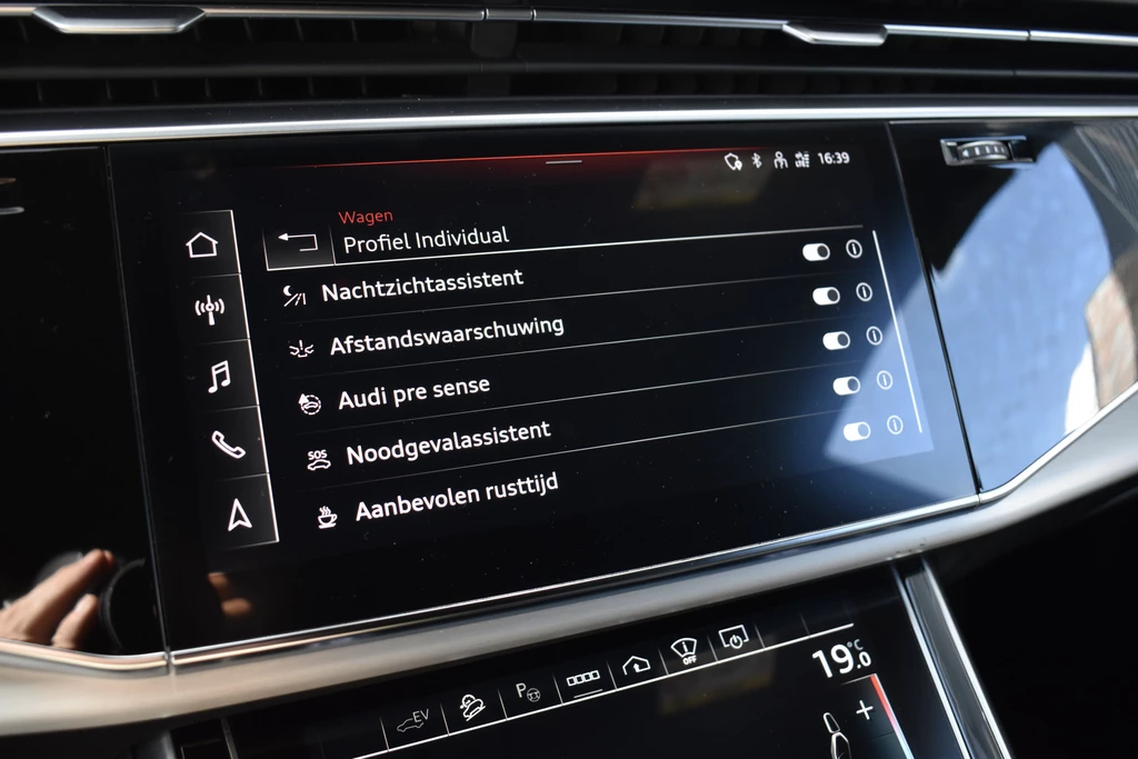 Audi Q8 – foto 19