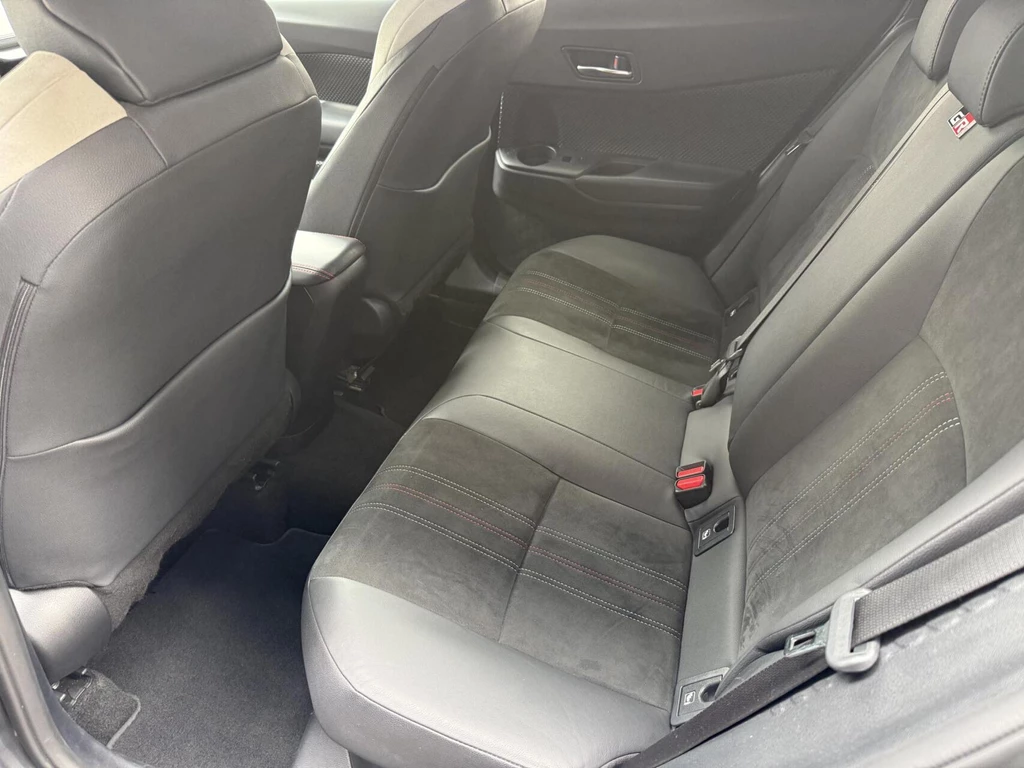 Toyota C-HR – foto 22