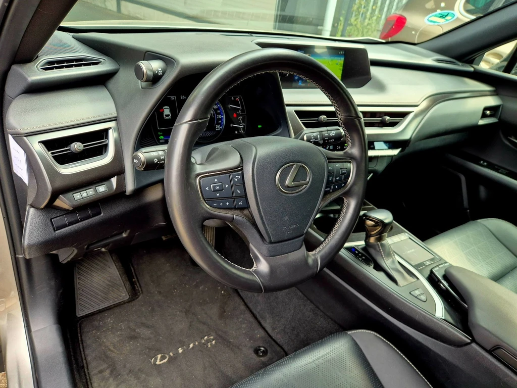 Lexus UX – foto 20
