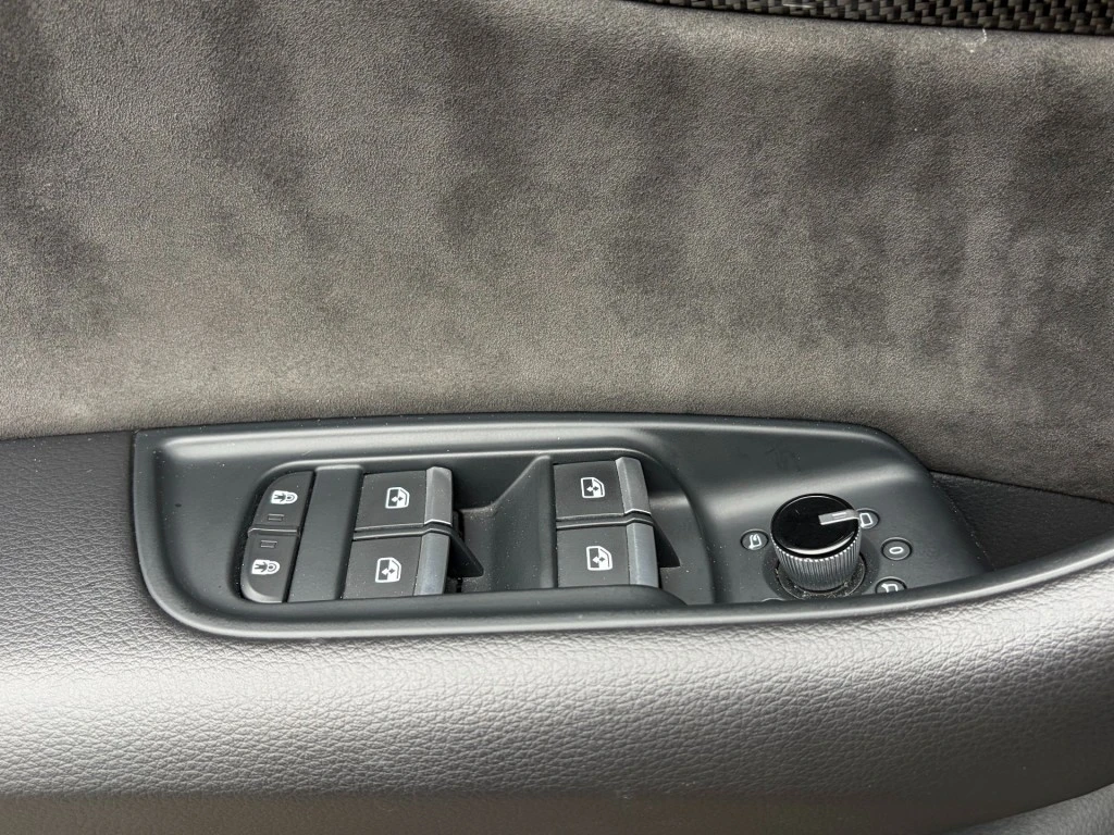 Audi SQ8 – foto 28