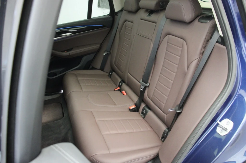 BMW iX3 – foto 22