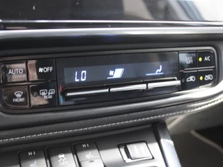 Toyota Auris – thumbnail 25
