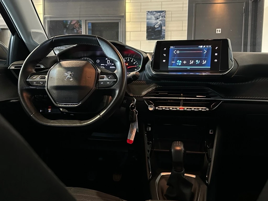 Peugeot 208 – foto 17