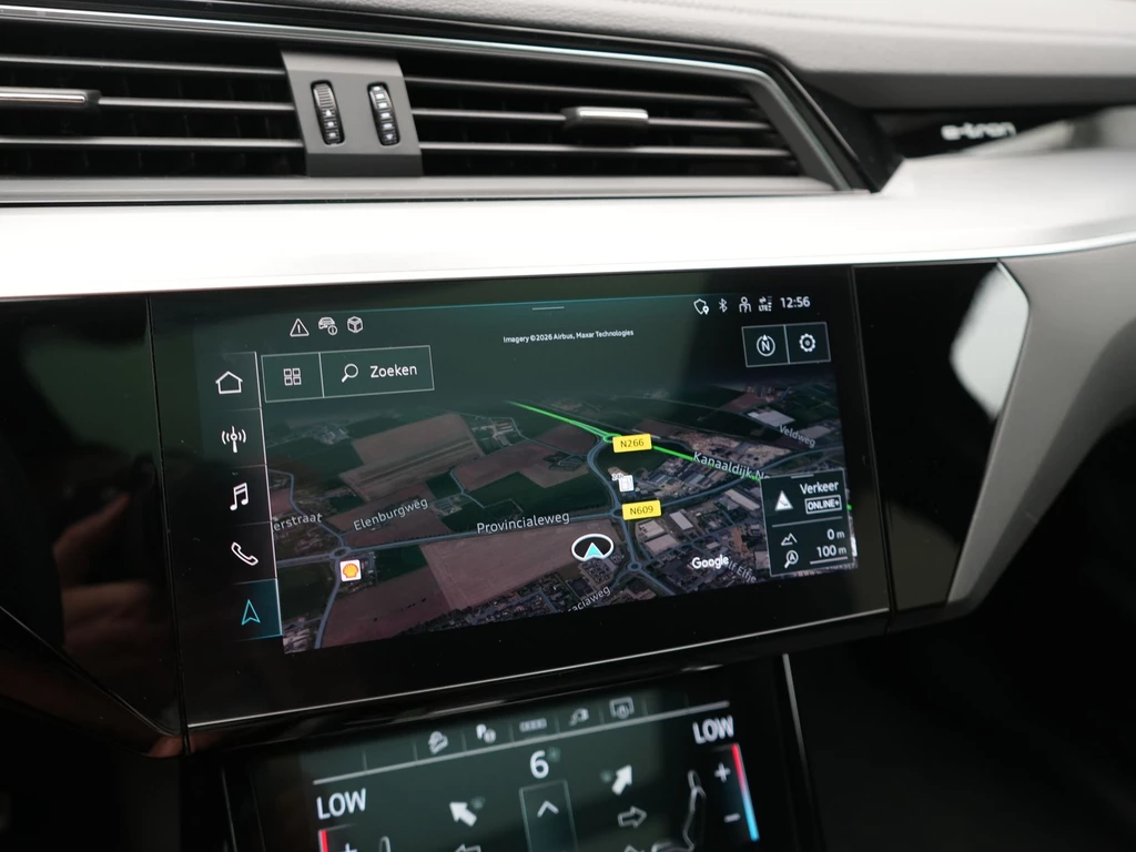 Audi Q8 Sportback e-tron – foto 32