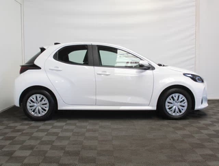 Toyota Yaris – thumbnail 7