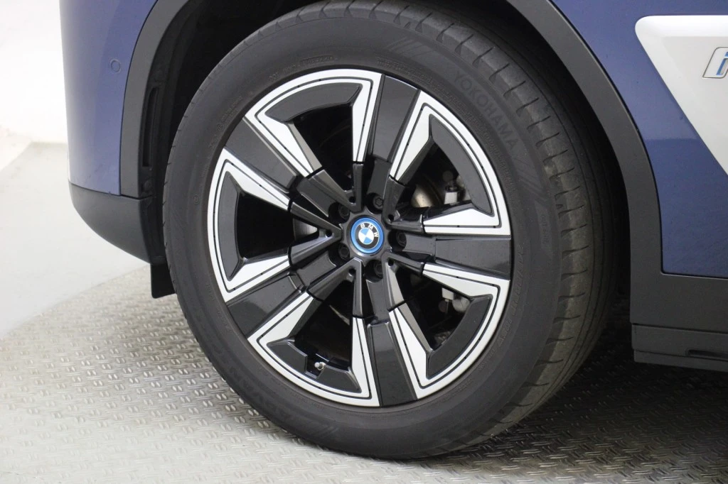 BMW iX3 – foto 42