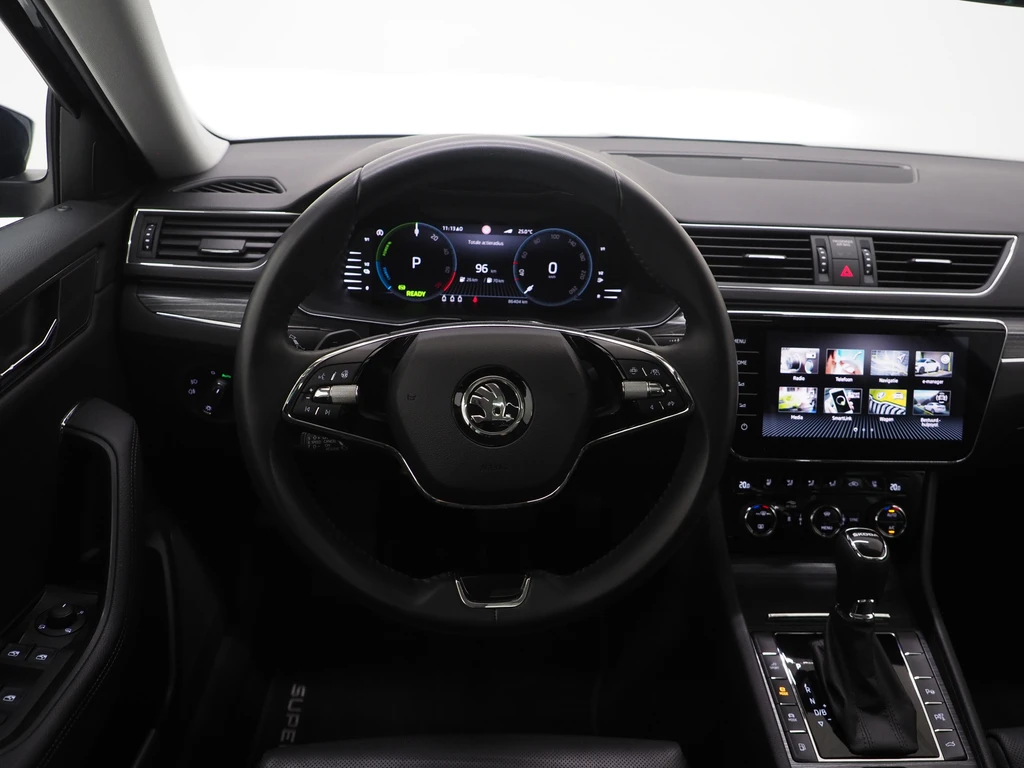 Škoda Superb – foto 40