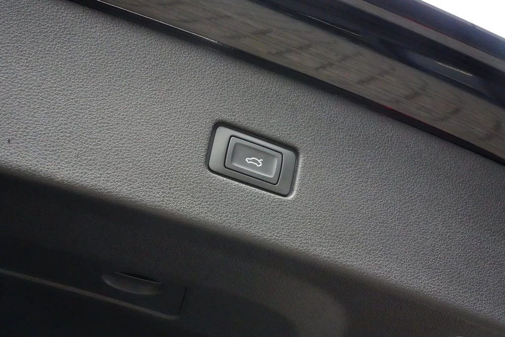 Audi Q8 – foto 30