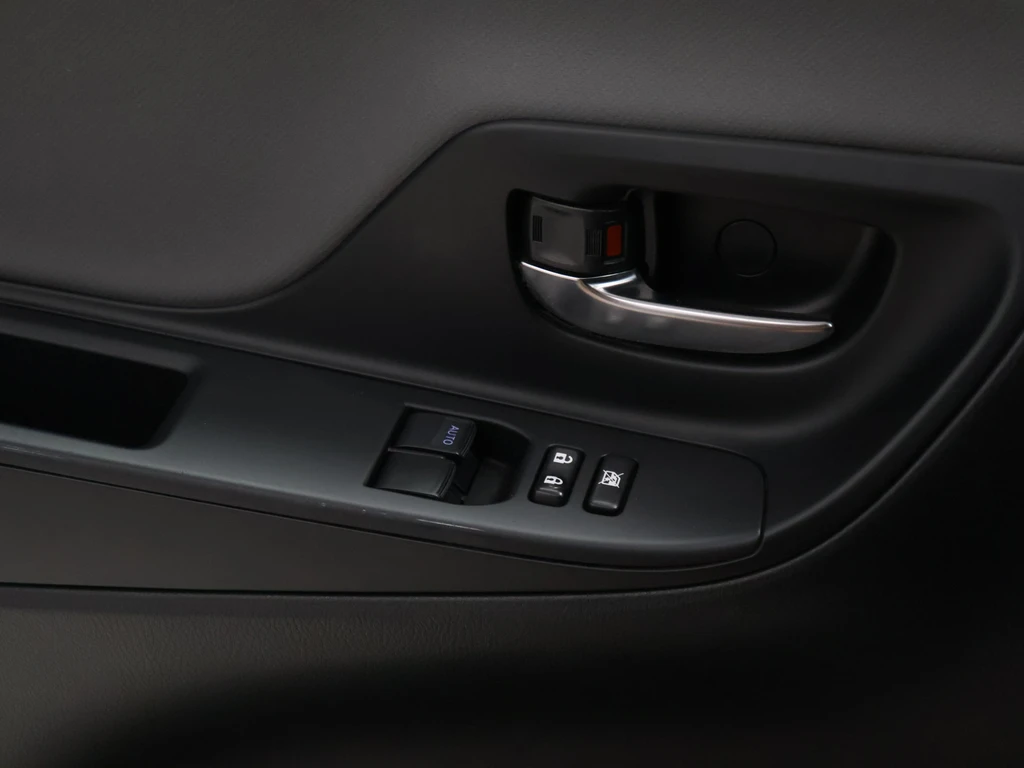 Toyota Yaris – foto 12