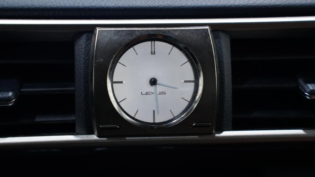 Lexus IS – foto 32