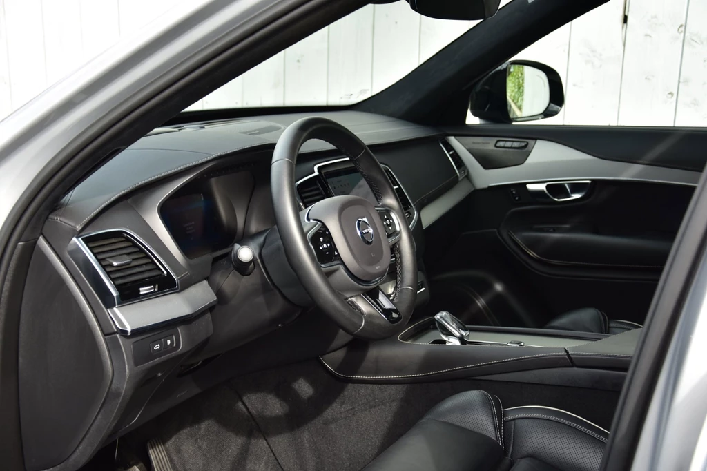 Volvo XC90 – foto 8