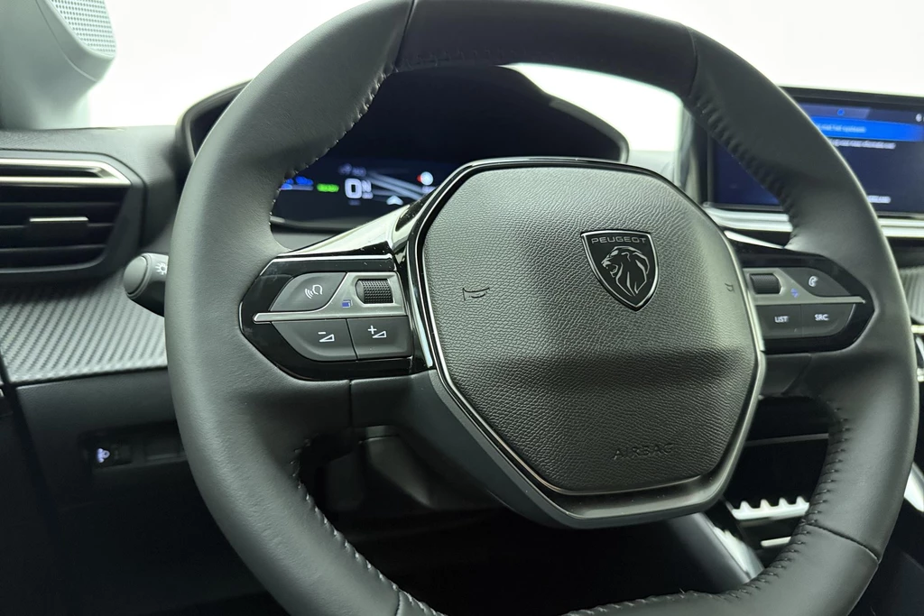 Peugeot e-208 – foto 19