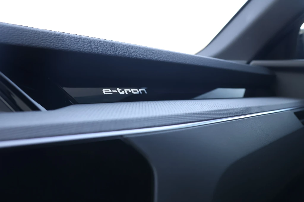 Audi Q8 e-tron – foto 34