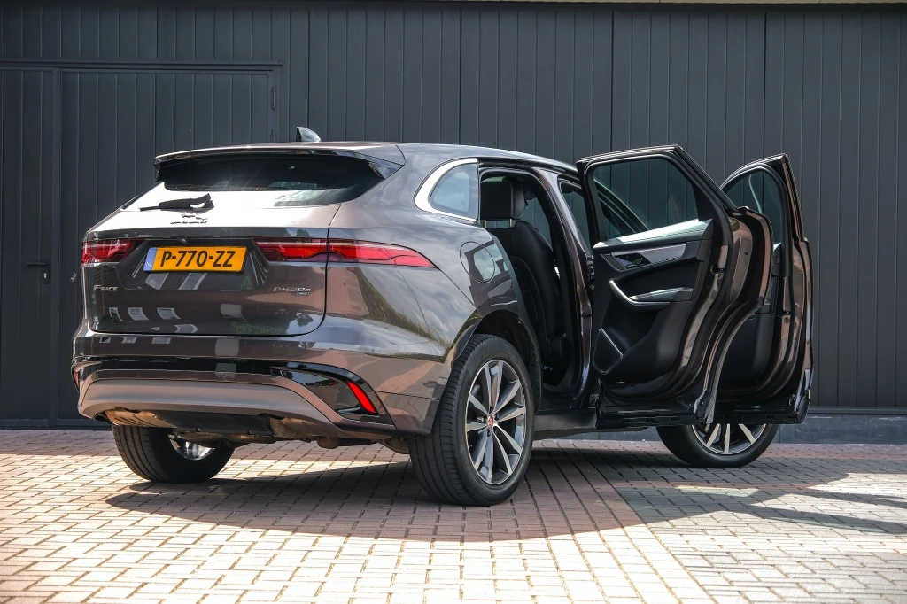 Jaguar F-PACE – foto 8