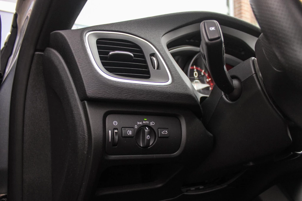 Volvo V40 – foto 41