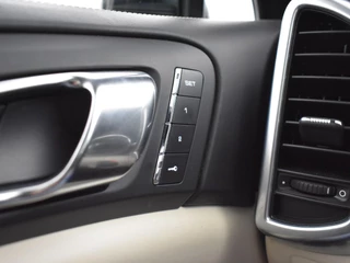 Porsche Cayenne – thumbnail 29