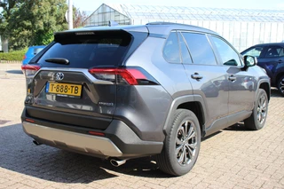 Toyota RAV4 – thumbnail 4