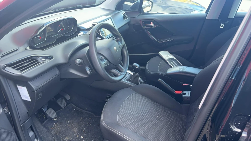 Peugeot 208 – foto 4