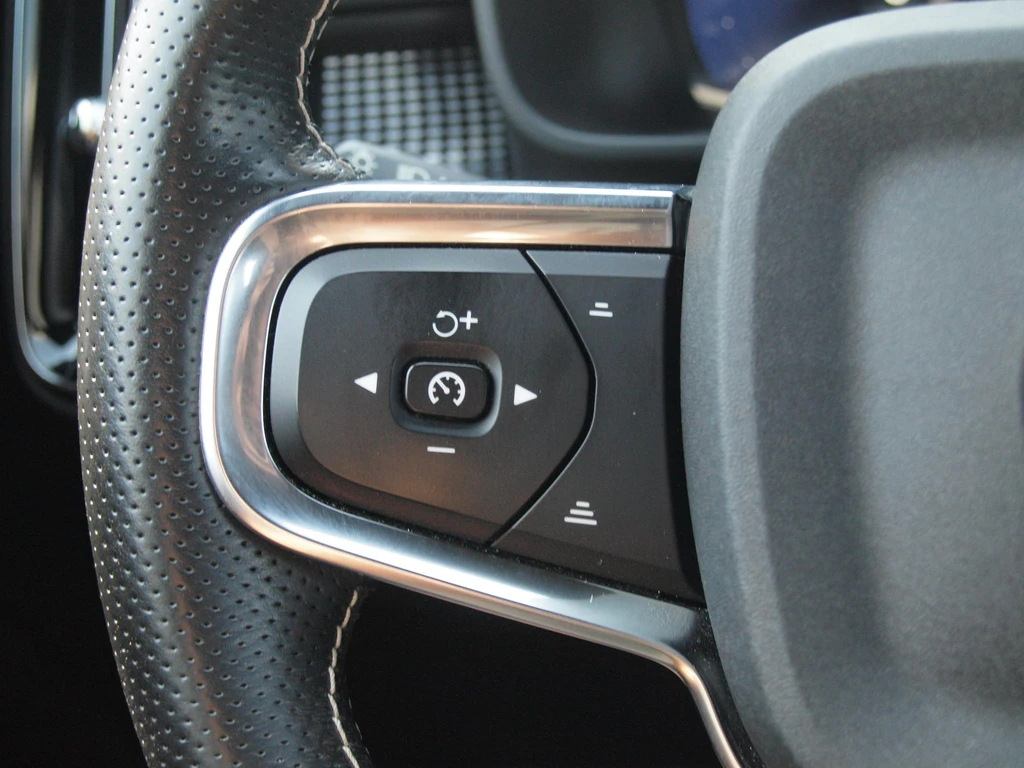 Volvo XC40 – foto 17