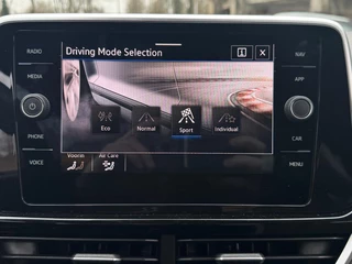 Volkswagen T-Roc – thumbnail 29