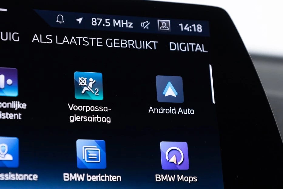 BMW iX2 – foto 25