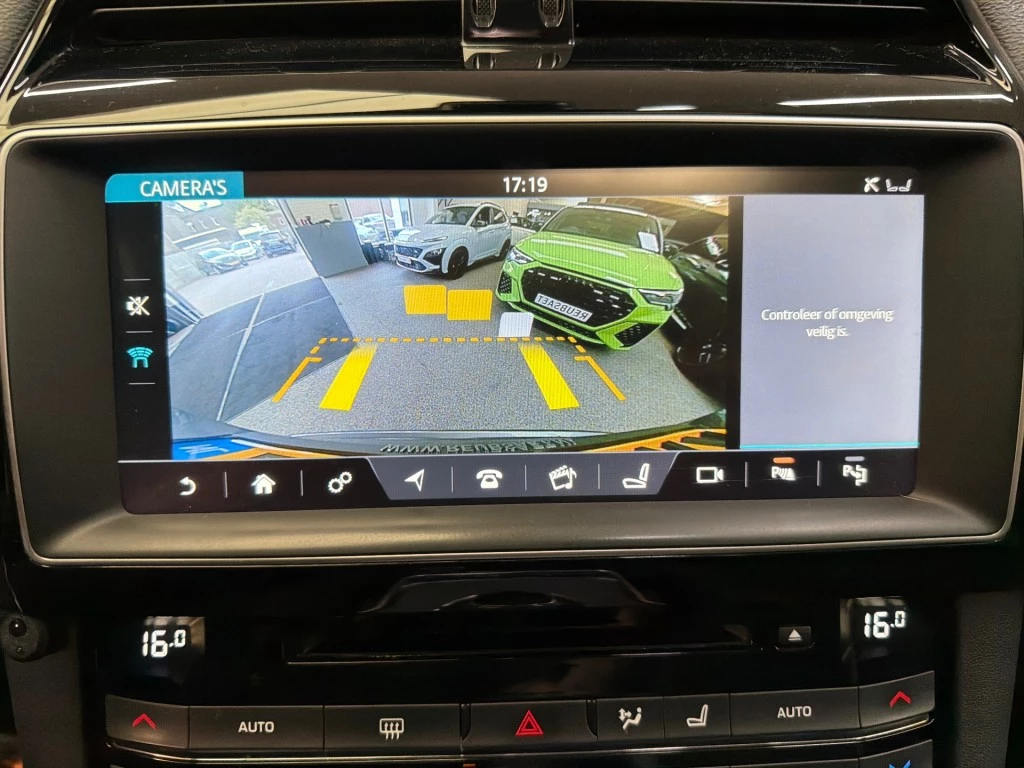 Jaguar F-PACE – foto 21