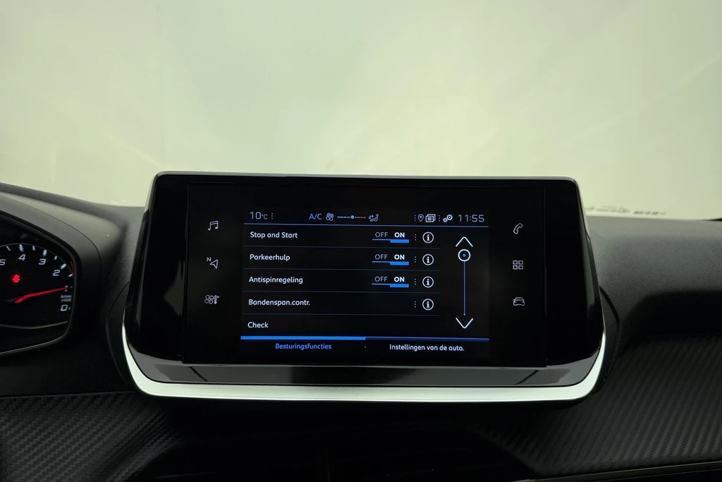 Peugeot 208 – foto 24