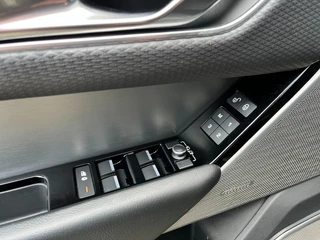 Land Rover Range Rover Velar – thumbnail 27