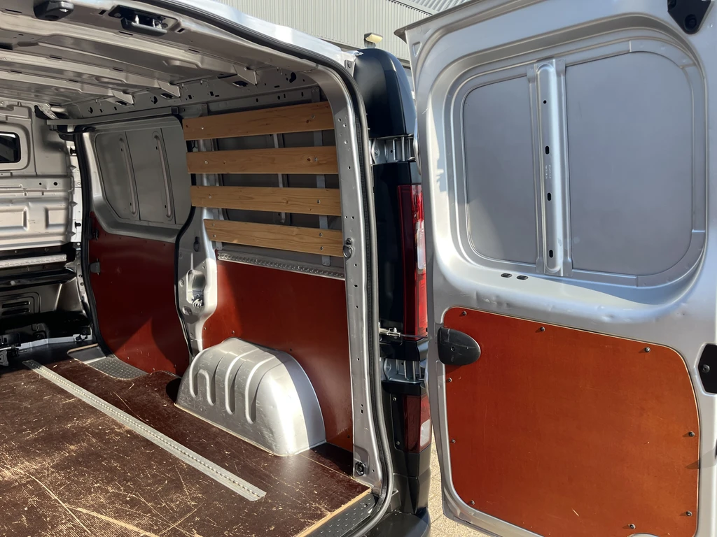 Renault Trafic – foto 21