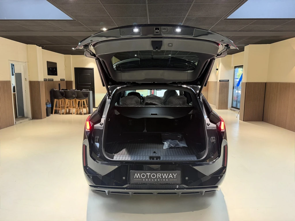 Lynk & Co 08 – foto 67