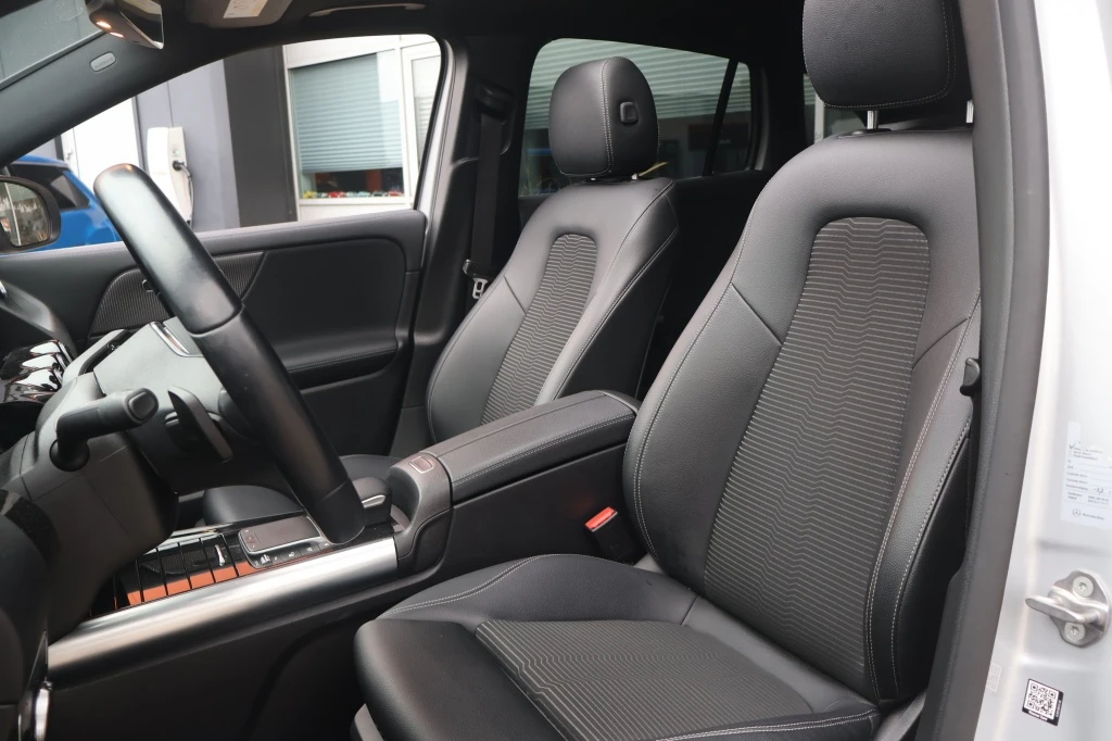 Mercedes-Benz EQA – foto 9
