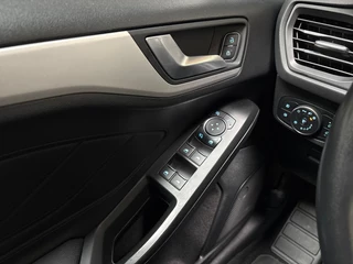 Ford Focus – thumbnail 17
