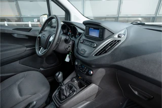 Ford Transit Courier – thumbnail 17