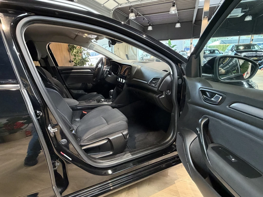 Renault Megane E-Tech – foto 18