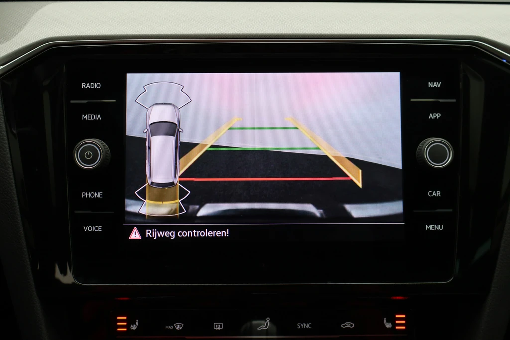 Volkswagen Passat – foto 52