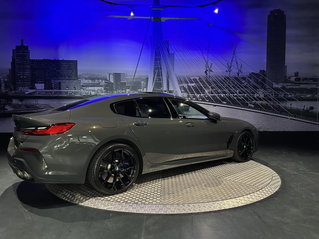 BMW 8 Serie – foto 12