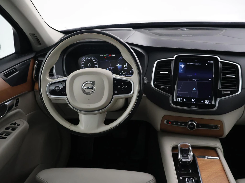 Volvo XC90 – foto 8