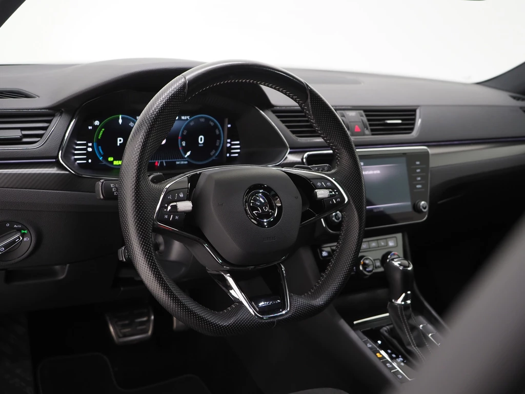 Škoda Superb – foto 17