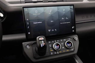 Land Rover Defender – thumbnail 18