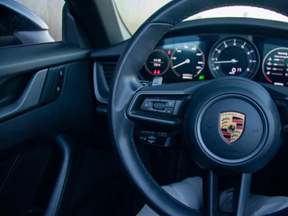 Porsche 911 – thumbnail 25