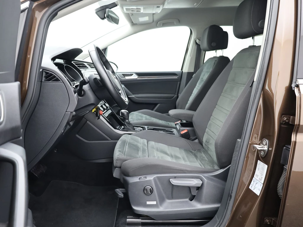Volkswagen Touran – foto 18