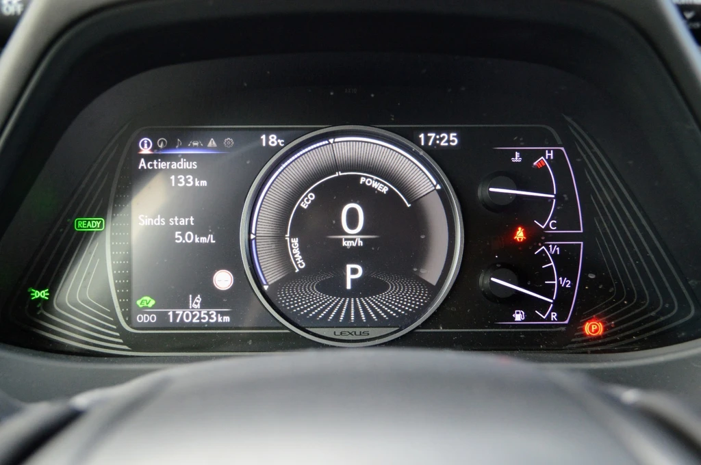 Lexus UX – foto 23