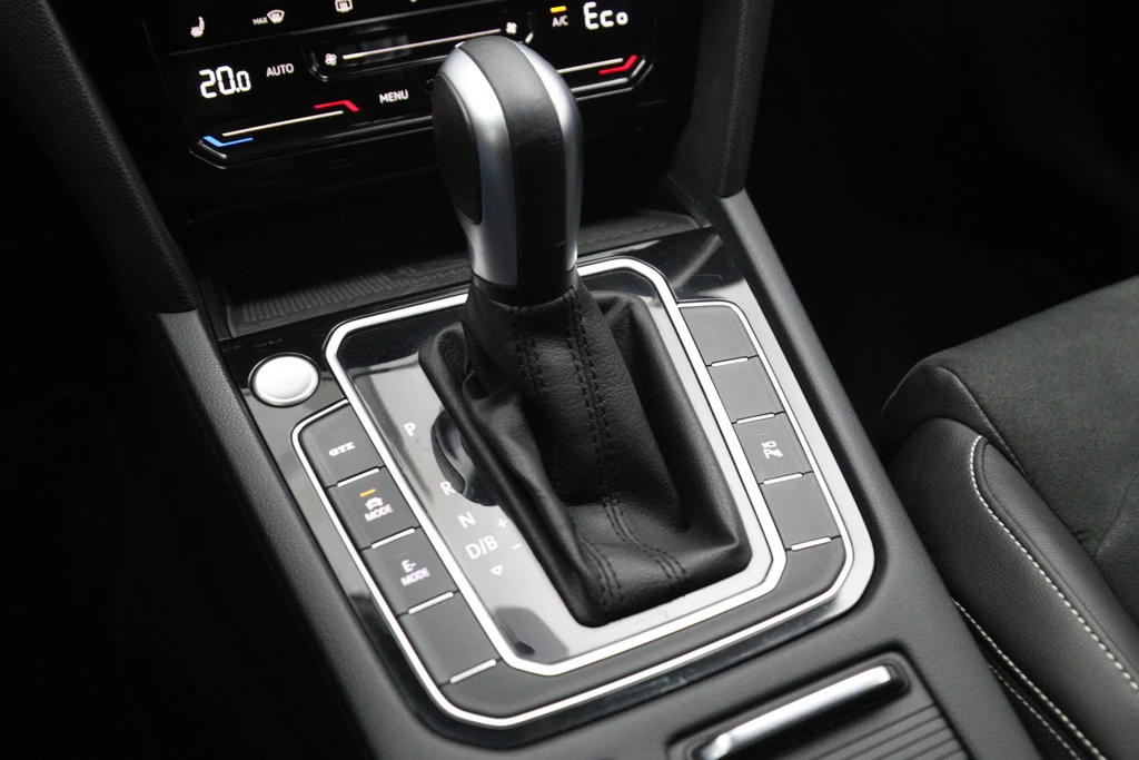 Volkswagen Passat – foto 28