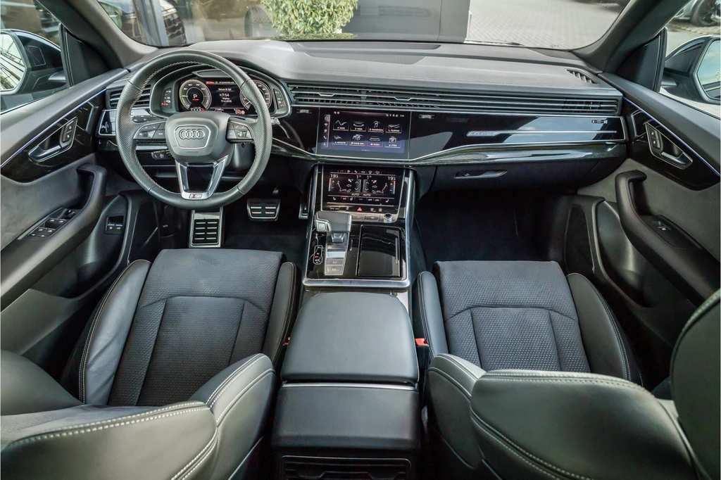Audi Q8 – foto 11