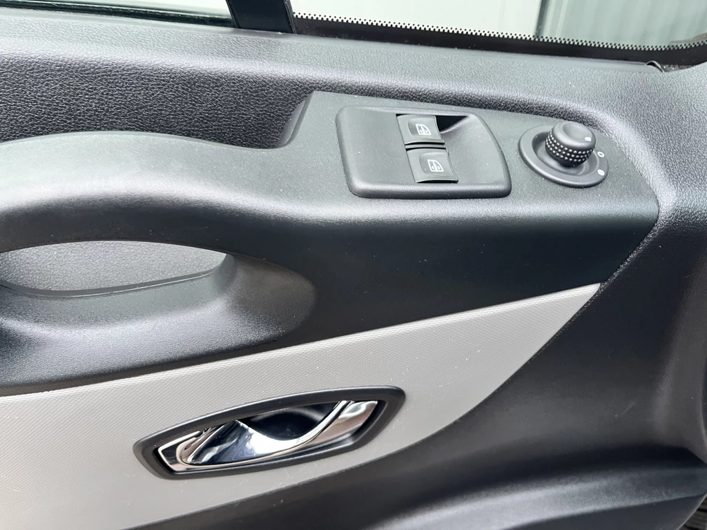 Renault Trafic – foto 15