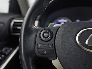 Lexus IS – thumbnail 21